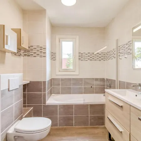 Apartment Nausicaa-1 *